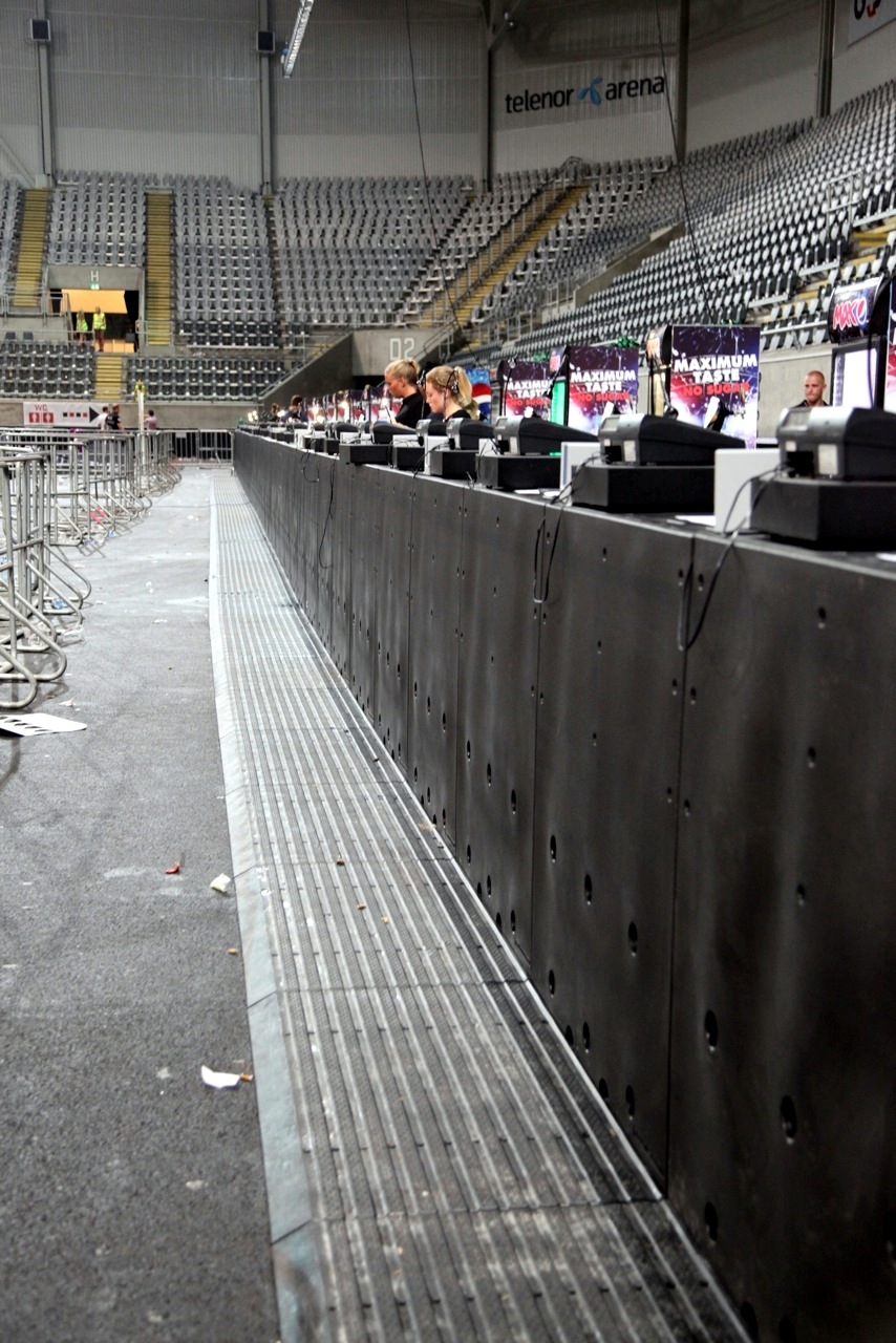 Service barriers
