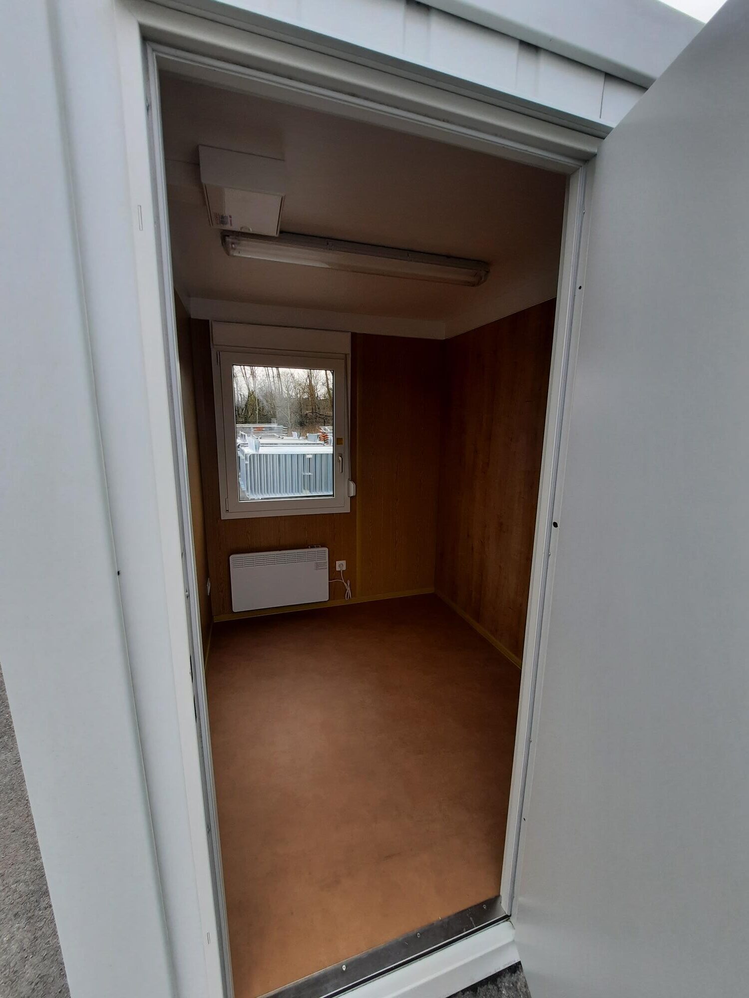 Containex standard 3 - toaline soojak 2.4 x 6m